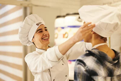 Maitre Besucher Confiserie