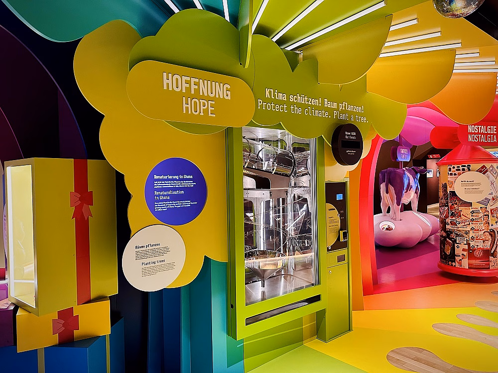 Klimaschokobaum Schokolade ist ein Gefühl Ausstellung Schokoladenmuseum Köln