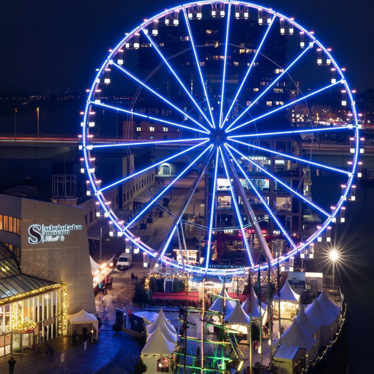 Riesenrad und Hafen-Weihnachtsmarkt am Schokoladenmuseum